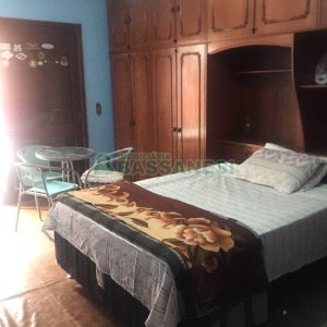 Casa Mobiliada com 600m², 11 dormitórios, 6 vagas, no bairro Salgado Filho em Caxias do Sul para Alugar