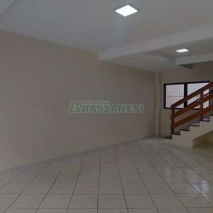 Loja com 75m², no bairro Centro em Caxias do Sul para Alugar