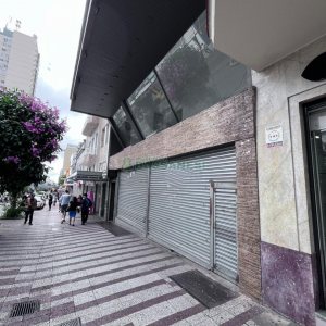 Loja com 712m², no bairro Centro em Caxias do Sul para Alugar