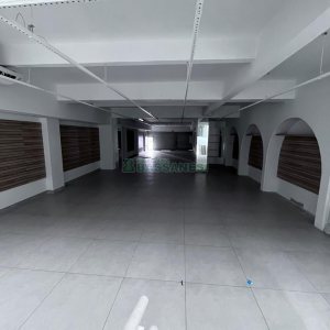 Loja com 712m², no bairro Centro em Caxias do Sul para Alugar