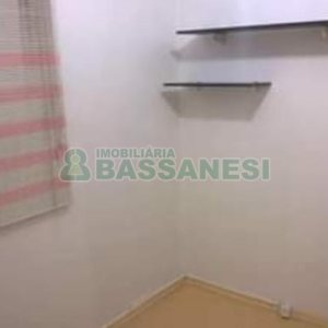 Apartamento com 66m², 2 dormitórios, 1 vaga, no bairro Pio X em Caxias do Sul para Comprar