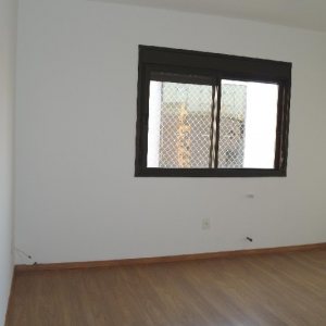 Apartamento com 110m², 3 dormitórios, 2 vagas, no bairro São Pelegrino em Caxias do Sul para Comprar