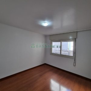 Apartamento com 143m², 3 dormitórios, 1 vaga, no bairro Centro em Caxias do Sul para Comprar