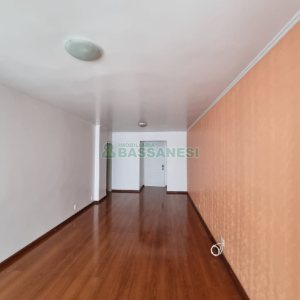 Apartamento com 143m², 3 dormitórios, 1 vaga, no bairro Centro em Caxias do Sul para Comprar