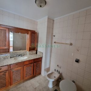 Apartamento com 143m², 3 dormitórios, 1 vaga, no bairro Centro em Caxias do Sul para Comprar