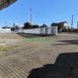 Pavilhão com 3112m², no bairro Santa Lúcia em Caxias do Sul para Alugar