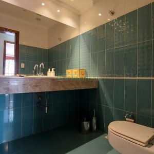 Casa Mobiliada com 318m², 4 dormitórios, 2 vagas, no bairro Sagrada Família em Caxias do Sul para Alugar