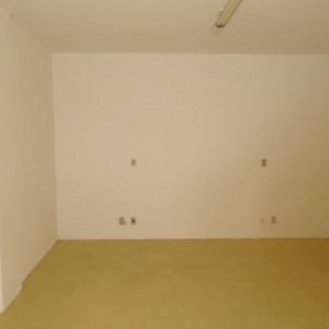 Sala com 21m², no bairro Centro em Caxias do Sul para Alugar