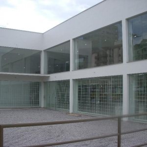 Loja com 1200m², no bairro Cinqüentenário em Caxias do Sul para Alugar