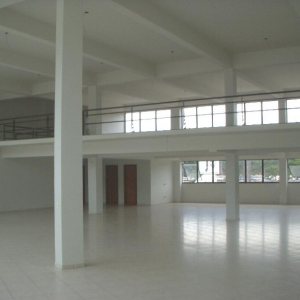 Loja com 1200m², no bairro Cinqüentenário em Caxias do Sul para Alugar