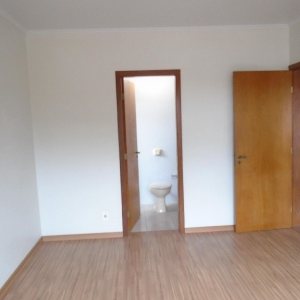 Apartamento com 130m², 3 dormitórios, 1 vaga, no bairro Madureira em Caxias do Sul para Alugar
