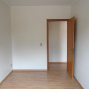 Apartamento com 130m², 3 dormitórios, 1 vaga, no bairro Madureira em Caxias do Sul para Alugar