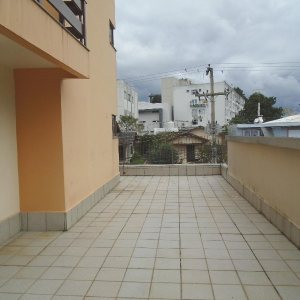 Apartamento com 130m², 3 dormitórios, 1 vaga, no bairro Madureira em Caxias do Sul para Alugar