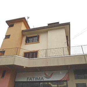 Apartamento com 130m², 3 dormitórios, 1 vaga, no bairro Madureira em Caxias do Sul para Alugar