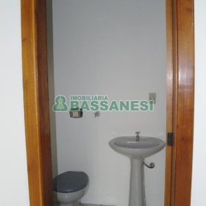 Sala com 100m², 2 vagas, no bairro Centro em Caxias do Sul para Comprar