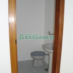 Sala com 100m², 2 vagas, no bairro Centro em Caxias do Sul para Comprar