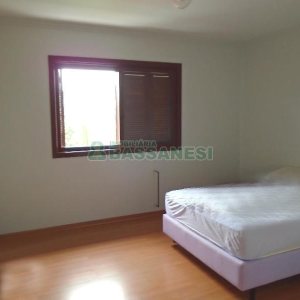 Apartamento com 270m², 4 dormitórios, 2 vagas, no bairro Colina Sorriso em Caxias do Sul para Comprar