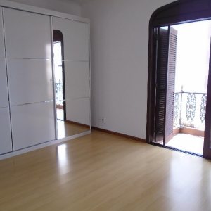 Apartamento com 140m², 3 dormitórios, 1 vaga, no bairro Centro em Caxias do Sul para Alugar