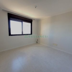 Apartamento com 190m², 3 dormitórios, 2 vagas, no bairro Rio Branco em Caxias do Sul para Comprar