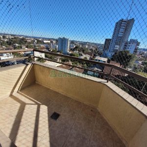 Apartamento com 190m², 3 dormitórios, 2 vagas, no bairro Rio Branco em Caxias do Sul para Comprar