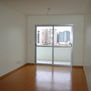 Apartamento com 105m², 3 dormitórios, 2 vagas, no bairro São Pelegrino em Caxias do Sul para Alugar