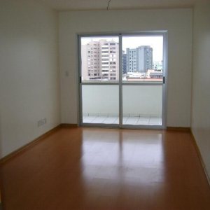 Apartamento com 105m², 3 dormitórios, 2 vagas, no bairro São Pelegrino em Caxias do Sul para Alugar