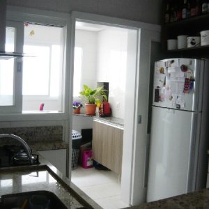 Apartamento com 95m², 3 dormitórios, 2 vagas, no bairro Cinqüentenário em Caxias do Sul para Comprar