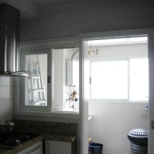 Apartamento com 95m², 3 dormitórios, 2 vagas, no bairro Cinqüentenário em Caxias do Sul para Comprar