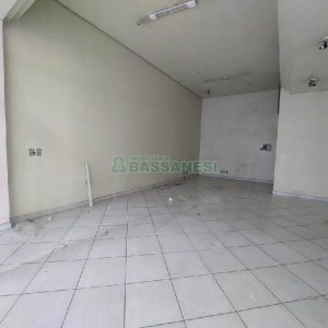 Loja com 40m², no bairro Centro em Caxias do Sul para Alugar