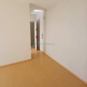 Apto Mobiliado com 60m², 2 dormitórios, 1 vaga, no bairro Sagrada Família em Caxias do Sul para Comprar