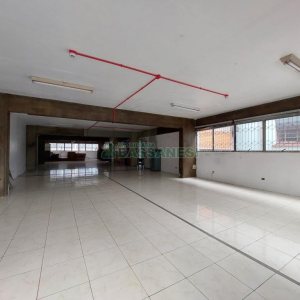 Sala com 240m², no bairro Centro em Caxias do Sul para Alugar