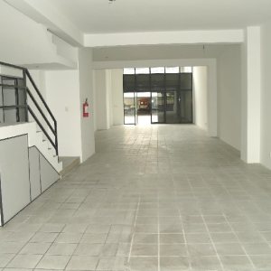 Loja com 328m², no bairro Centro em Caxias do Sul para Alugar ou Comprar
