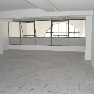 Loja com 328m², no bairro Centro em Caxias do Sul para Alugar ou Comprar