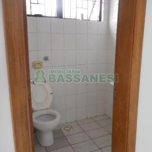 Sala com 118m², 2 vagas, no bairro Centro em Caxias do Sul para Comprar