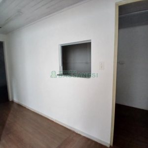 Sala com 400m², no bairro Centro em Caxias do Sul para Alugar