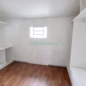 Sala com 400m², no bairro Centro em Caxias do Sul para Alugar