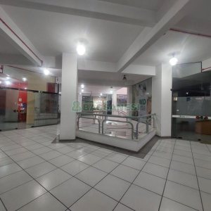 Loja com 53m², 2 vagas, no bairro Centro em Caxias do Sul para Alugar ou Comprar