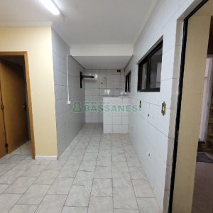 Apartamento com 78m², 2 dormitórios, 1 vaga, no bairro Centro em Caxias do Sul para Alugar