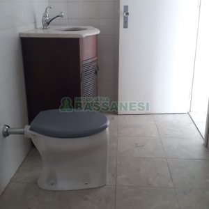 Sala com 31m², no bairro Centro em Caxias do Sul para Alugar