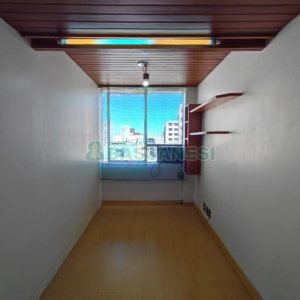Sala com 42m², 1 vaga, no bairro Centro em Caxias do Sul para Comprar