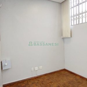 Loja com 87m², no bairro Centro em Caxias do Sul para Comprar