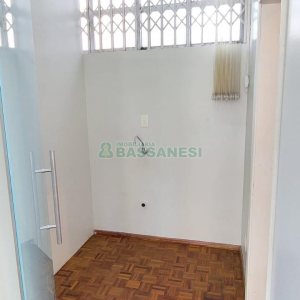 Loja com 87m², no bairro Centro em Caxias do Sul para Comprar