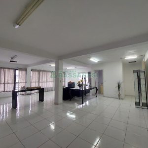 Sala com 80m², no bairro Pio X em Caxias do Sul para Alugar