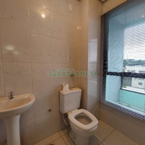 Sala com 80m², no bairro Pio X em Caxias do Sul para Alugar