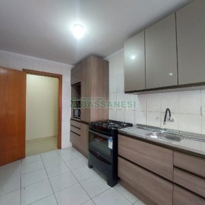 Apto Mobiliado com 70m², 2 dormitórios, 1 vaga, no bairro Santa Catarina em Caxias do Sul para Alugar