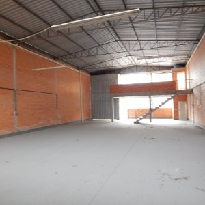 Pavilhão com 314m², no bairro Santa Catarina em Caxias do Sul para Alugar