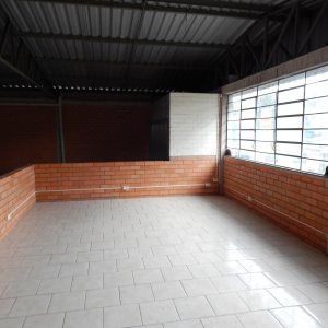 Pavilhão com 314m², no bairro Santa Catarina em Caxias do Sul para Alugar
