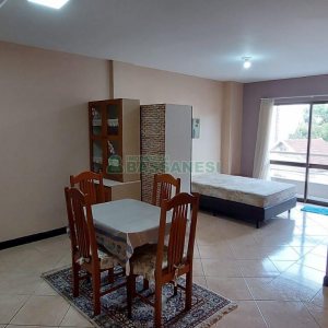 Kitinete com 37m², 1 dormitório, no bairro Centro em Caxias do Sul para Alugar