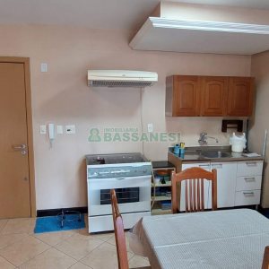 Kitinete com 37m², 1 dormitório, no bairro Centro em Caxias do Sul para Alugar