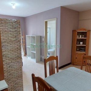 Kitinete com 37m², 1 dormitório, no bairro Centro em Caxias do Sul para Alugar